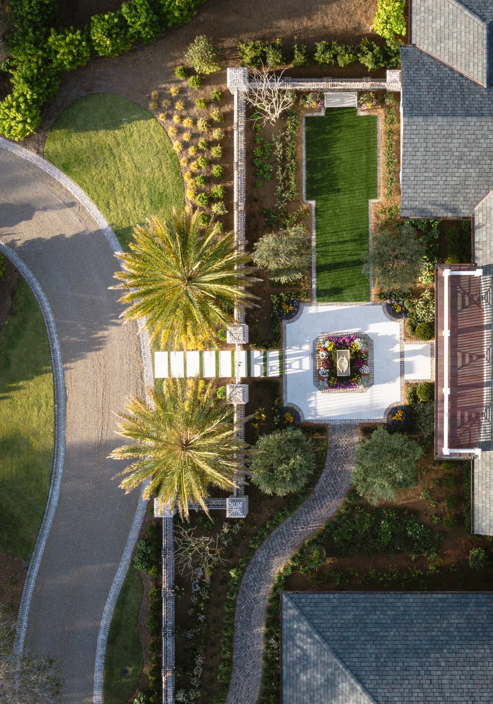 Lakeside Luxury — landscape and architectural detail 7