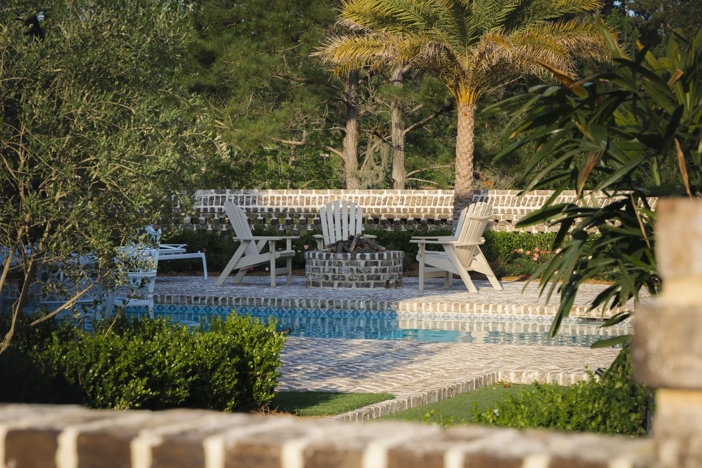 Lakeside Luxury — landscape and architectural detail 13